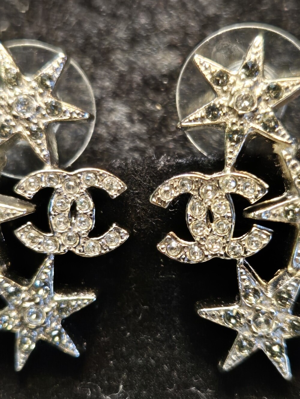 #147 CHANEL Star CC Earrings Silver, 2016 pierced - AUTHENTIC CHANEL - Picture 6 of 14